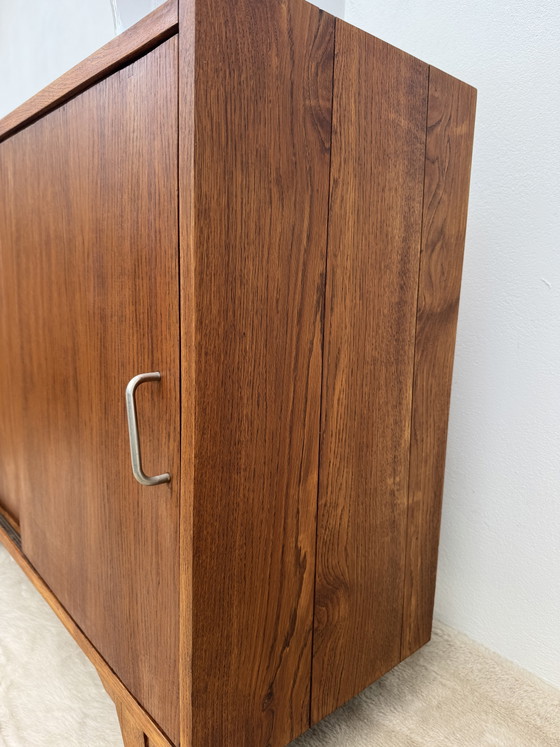 Image 1 of Niedriges Sideboard mit Schiebetüren, 1960er Jahre