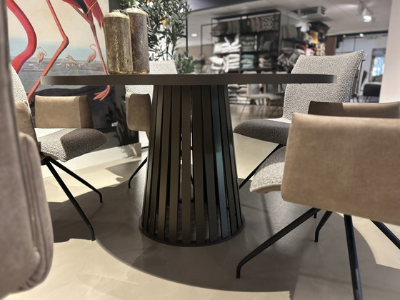 Image 1 of Best Basics Sienna dining table - Ø130