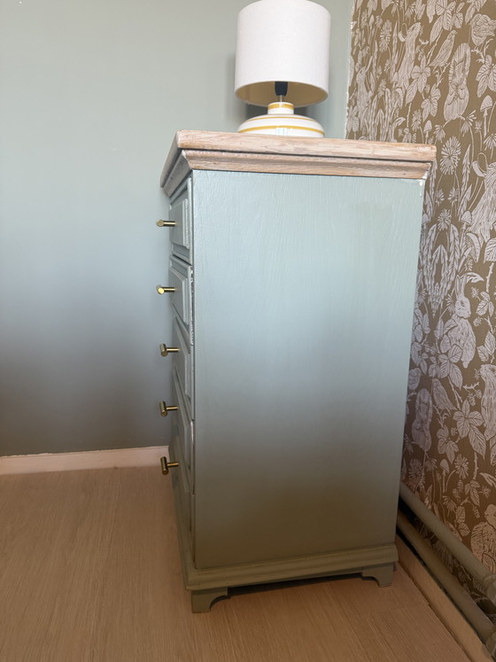 Image 1 of Cómoda pequeña