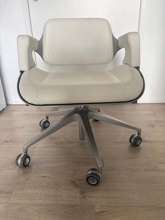 Interstuhl 162s Blanco Plata – Sillas giratorias, Aluminium, Leather (photo 3 of 5)