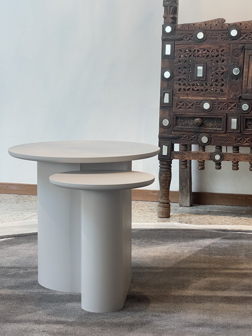 Leolux Pode Flowy Side Table