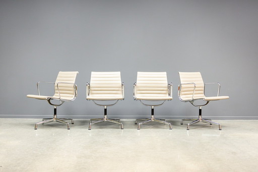 Eames EA108 meeting chair, 16x