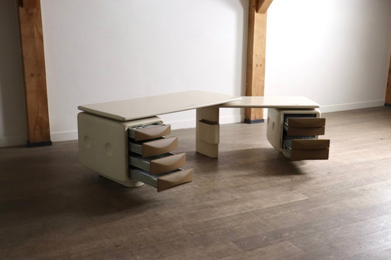 Image 1 of Ernest Igl Jet hoekbureau voor Wilhelm Werndl, jaren 70