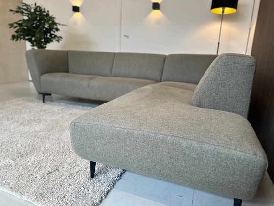 Image 1 of Moss green sample sofa in mint condition, 274x220 cm