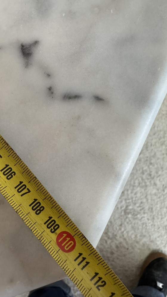 Image 1 of Tavolo da pranzo ottagonale in marmo