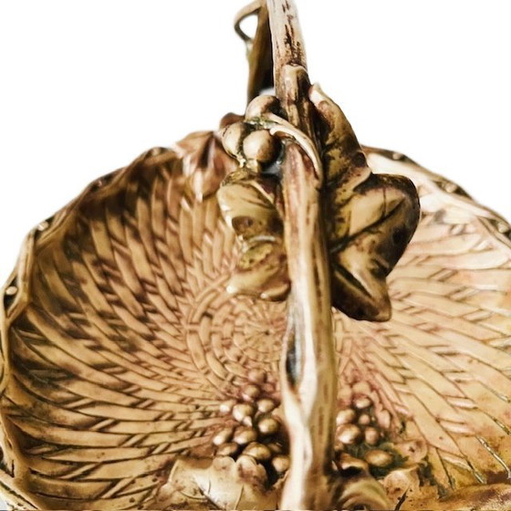 Image 1 of Bol ancien en laiton de style Art nouveau, orné de feuilles de vigne tressées, années 1900
