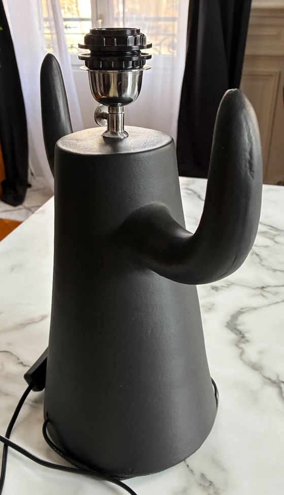 Image 1 of XL-Tischleuchte, mattschwarzes Terrakotta