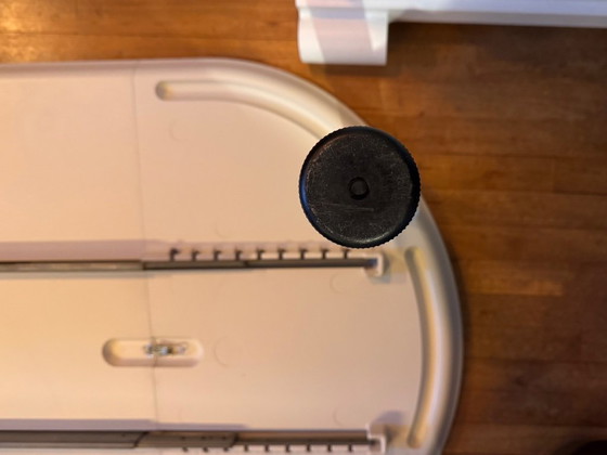 Image 1 of VITSOE extendable table 720 DIETER RAMS iconic design 1972