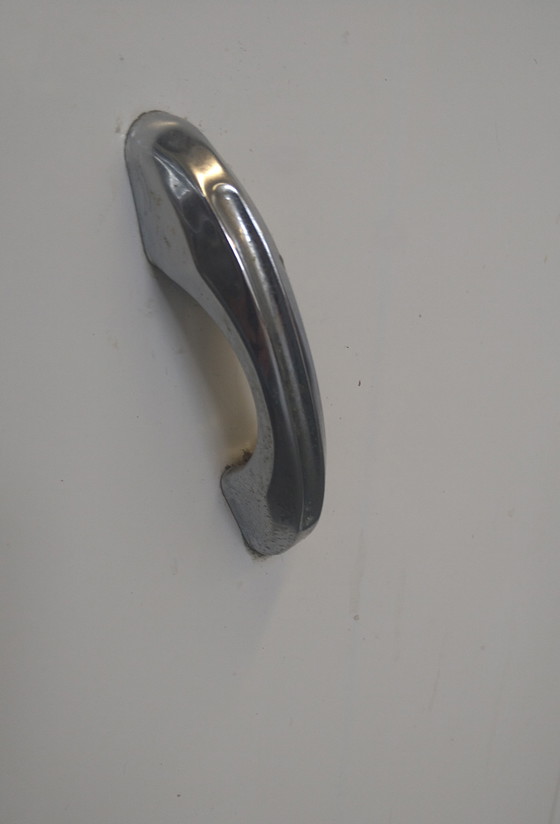 Image 1 of Vintage Geëmailleerd Kastje Van Ijzer