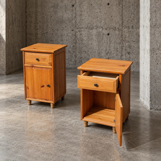 2 x IKEA Leksvik Mesitas de noche con cajón y armario, puertas izquierda/derecha (photo 4 of 5)