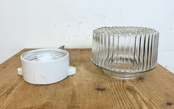 Image 1 of Lampada da soffitto o da parete vintage in porcellana bianca, anni '70