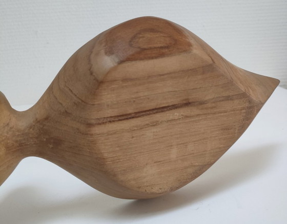 Image 1 of gesneden snuisterijenbakje van massief hout