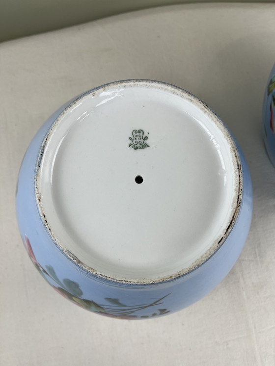 Image 1 of Paire de cache pots anciens