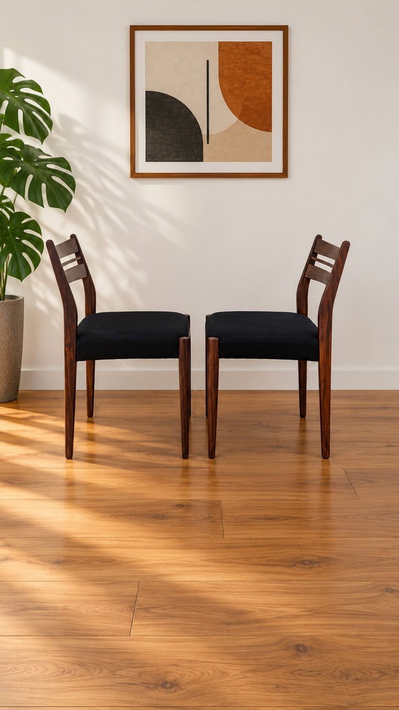 6 Sedie da pranzo vintage di design scandinavo – Tessile, Legno (photo 4 of 5)