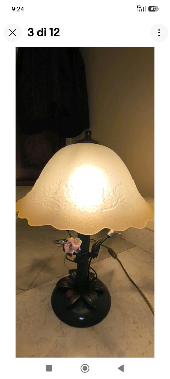 Vintage Fe Lamp Hand-Wrought by Master Blacksmith H. 38 cm and Porcelain Flowers Cap – Table lamps, Glass (photo 10 of 11)