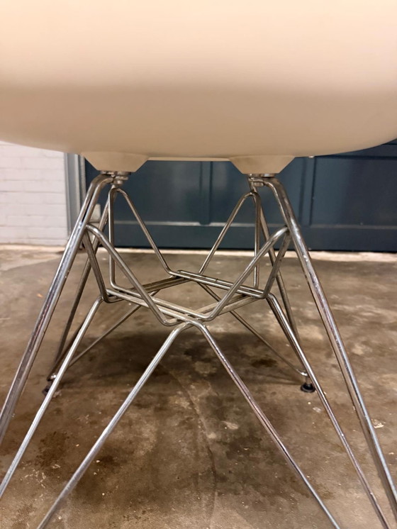 Image 1 of Vitra Aemes dining chair white (2 pieces)