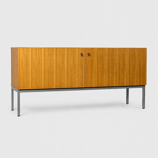 Vintage-Sideboard mit niedrigem Boden und Metallgestell, hergestellt in den 1970er Jahren – dressoirs, Wood
