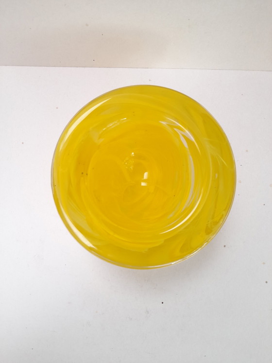 Gelbe Atoll Vide-Poche von Anna Ehrner für Kosta Boda – Dekorative Objekte, Glass (photo 5 of 5)