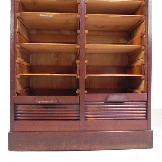Image 1 of Eiken rolluikkast met 2 luiken, 148 cm hoog, jaren 20