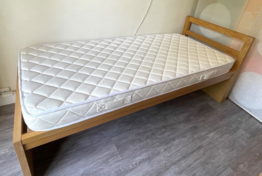 Single bed 90x200 cm Solid Oak - HABITAT (Adams model) + Firm Comfort Mattress.