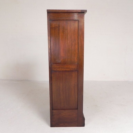 Image 1 of Meuble à volet roulant en chêne avec 1 volet, hauteur 126 cm, années 1930