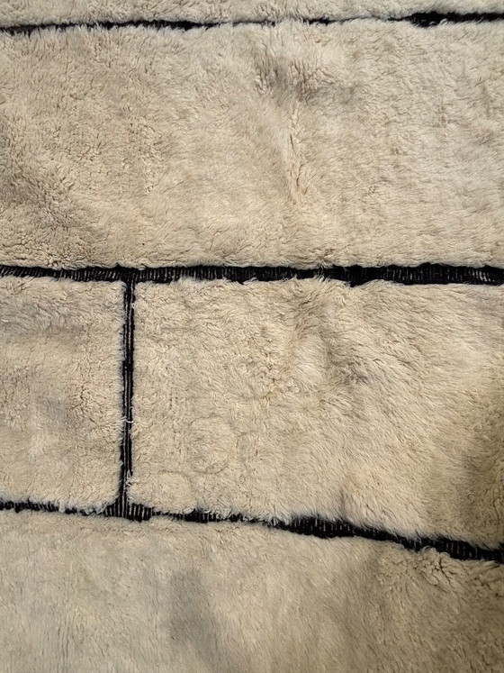 Large Moroccan Interior Living Room - Moroccan Berber Beni Ourain Rug 250x350 cm – Rugs & carpets, Wool (photo 10 of 12)