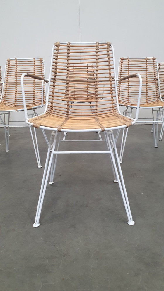 Fauteuil Kave Home Tishana en rotin, accoudoirs en métal blanc – Chaises de salle à manger, Metal, Rattan (photo 4 of 15)