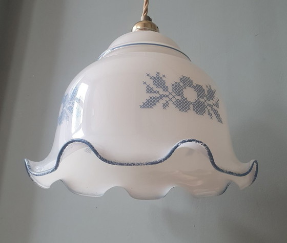 Vintage White Opal Glass Pendant Lamp - Flower-like shape – Metal (photo 5 of 17)