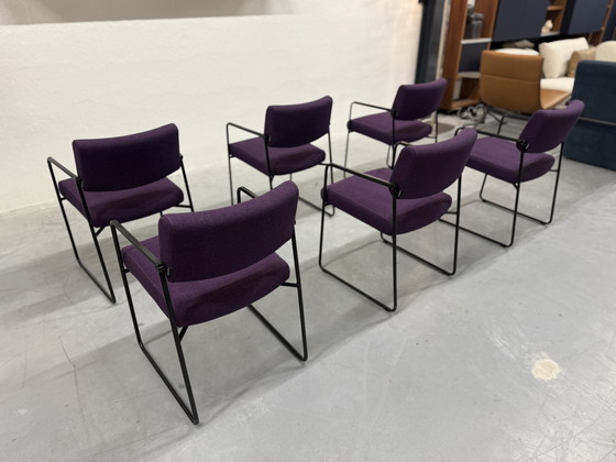 Image 1 of 6 sedie da pranzo Harvink Duck in tessuto viola