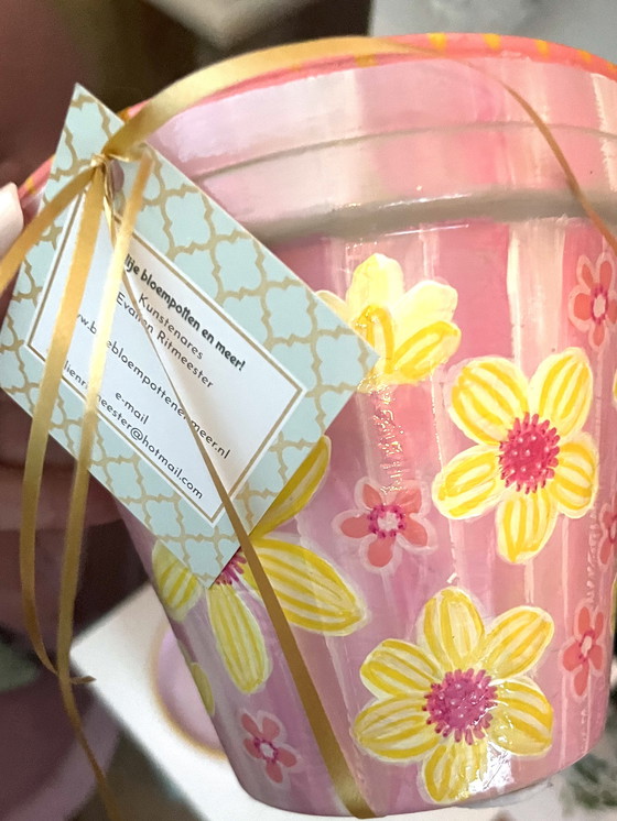 Image 1 of Vaso + piattino dipinti a mano