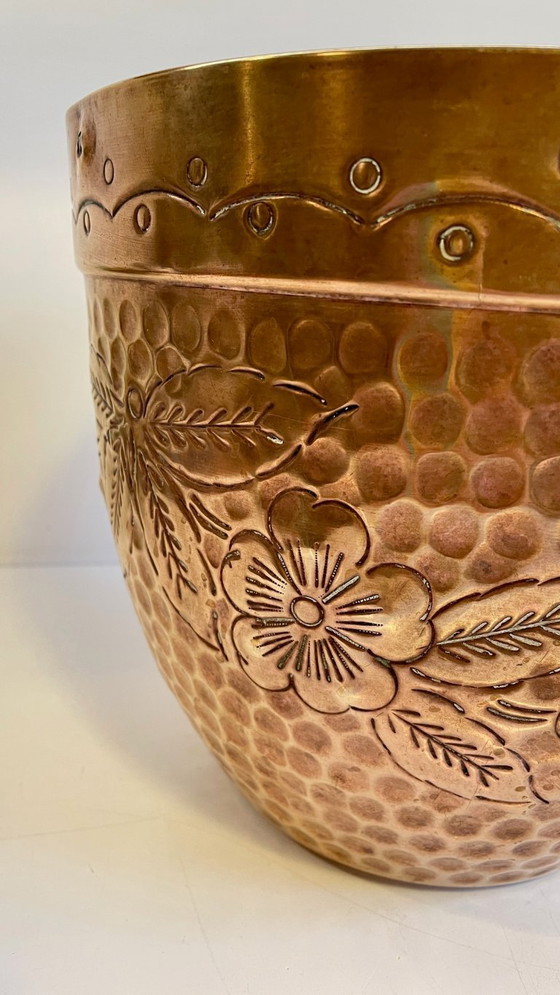Image 1 of Großer antiker Blumentopf