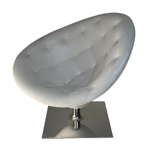 Philippe Starck - Driade - Poltrona in pelle bianca modello ‘Moore’ - Italia 2007 - Originale e marcata – draaistoelen