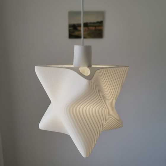 Image 1 of Bella lampada a sospensione con luce calda