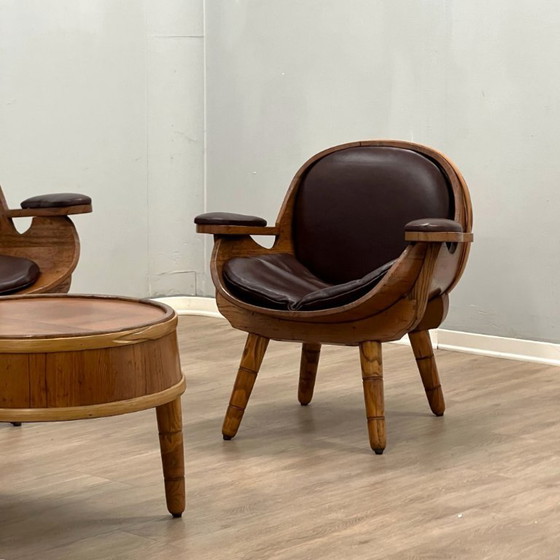 Sala de estar rústica con sillones y sofá de barril de madera, Italia, década de 1970. – Taburetes de bar (photo 4 of 19)