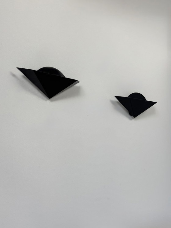 Image 1 of   Similaires   Page 1 of 8 Paire d'appliques murales vintage métal noir mat, France, 1970