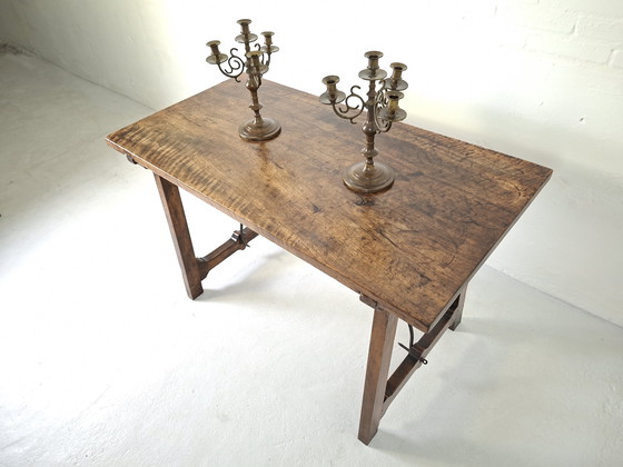 Image 1 of bureau espagnol du XVIIIe siècle