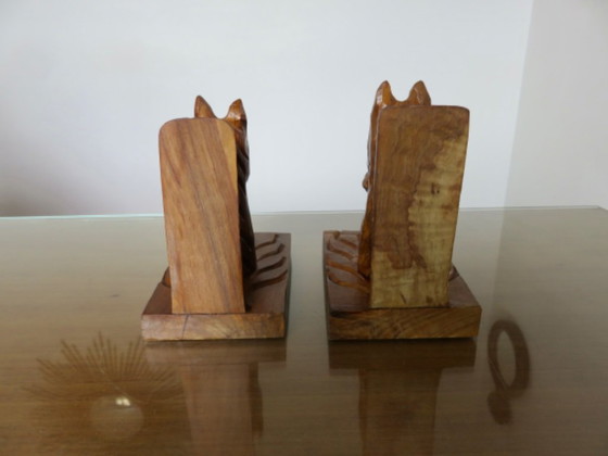 Een paar boekensteunen van beukenhout, met guts bewerkt, jaren 1930-1940. – Decoratieve objecten, Wood (photo 11 of 13)