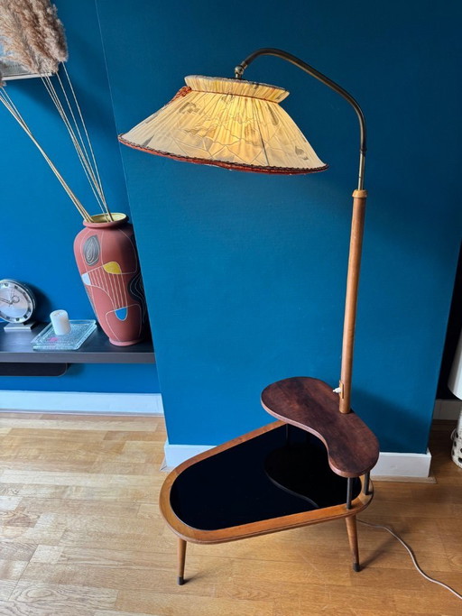 Lampada da terra vintage con tavolino in stile Halabala, anni '50.