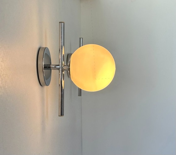 Image 1 of Coppia di applique vintage in cromo e opalina, Francia 1970