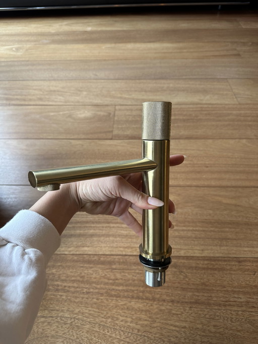Komvos Robinet mitigeur moleté