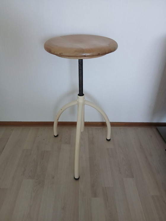 Sgabello Treppiede - Oostwoud - Vintage – Sgabelli, Legno, Metallo (photo 3 of 7)