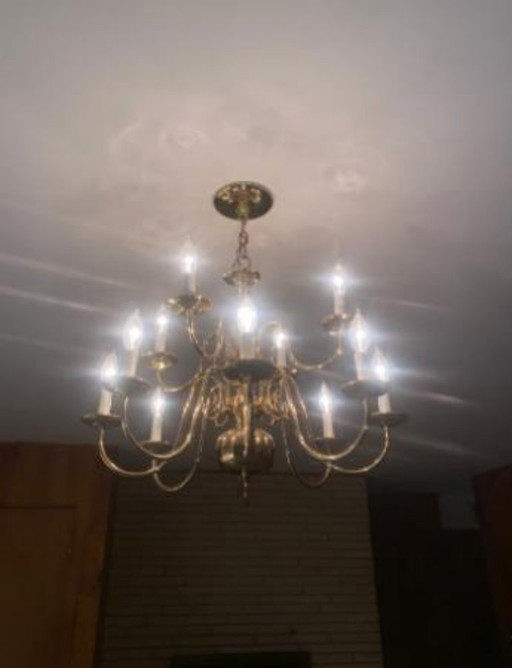 Antique Williamsburg 32” Wide Polished Brass Chandelier