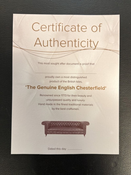 Neu! Klassischer englischer Chesterfield Bürostuhl – Delta Chesterfield, Bürostühle, Leather, Metal (photo 9 of 9)