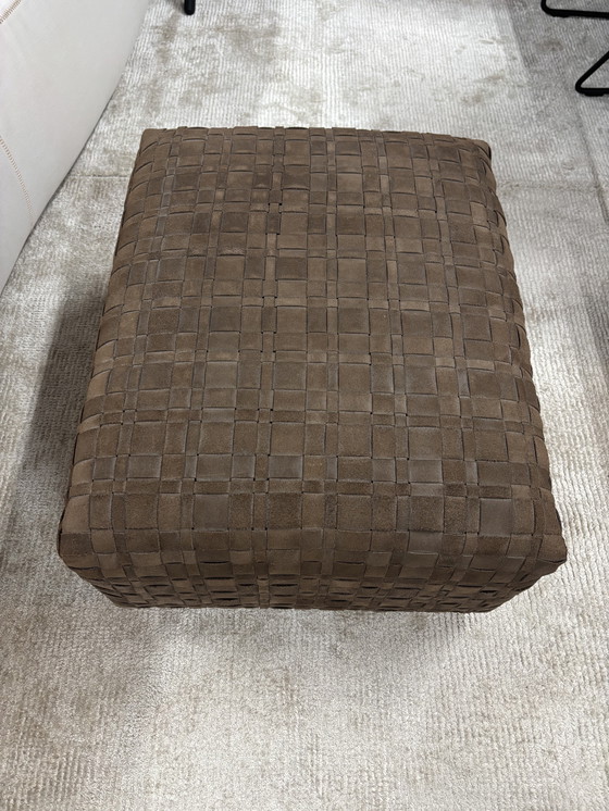 Image 1 of Pouf poggiapiedi Flexform Bangkok Suede LP € 3.500
