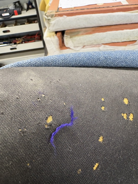 Image 1 of Artifort F580