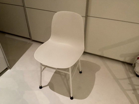 Image 1 of 6 x Normann Copenhagen Form chair
