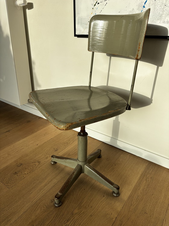 Image 1 of Ancien bureau industriel vintage TUBAX