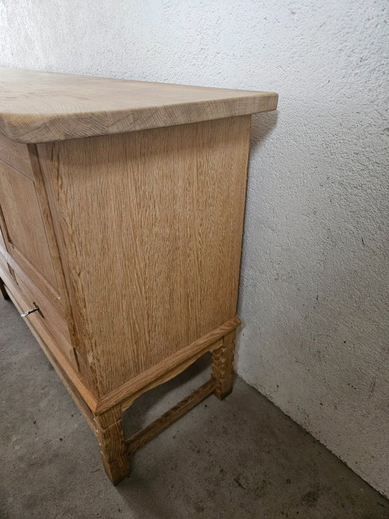 Image 1 of Massief eiken dressoir van Henning Kærnulf Kjaernulf