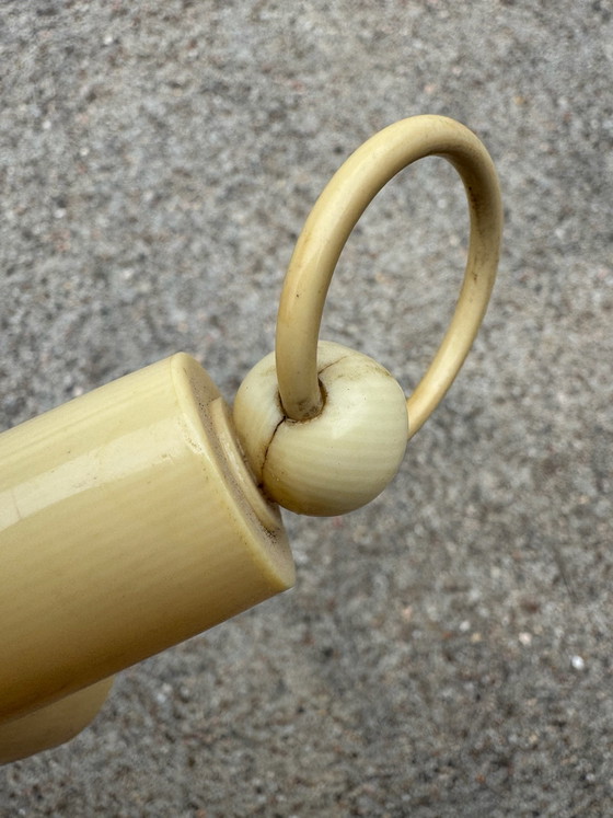 Antica croce da culla in celluloide, Decorazioni murali, Plastica, Crema (foto 8 di 13)
