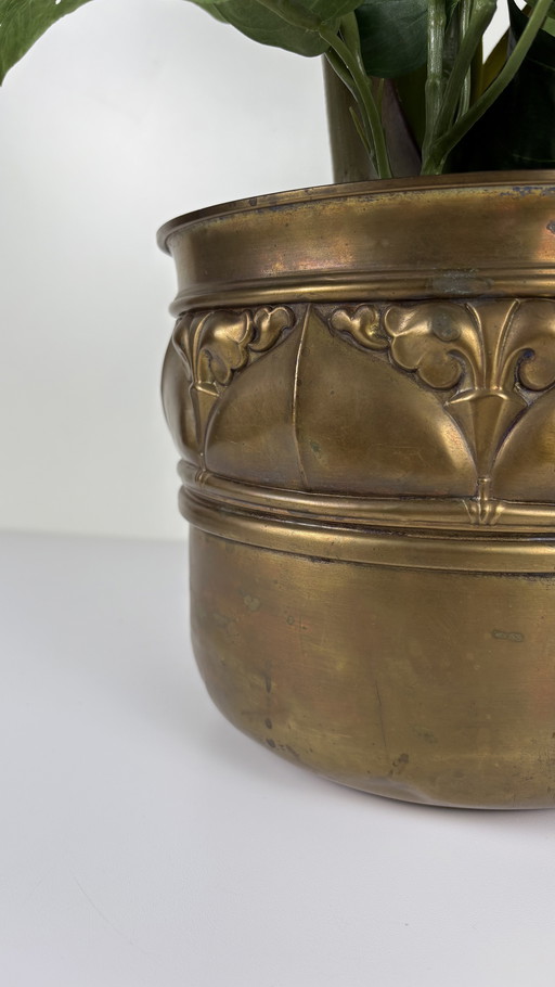 Vintage brass Art Deco large flower pot gold with decorative rim
